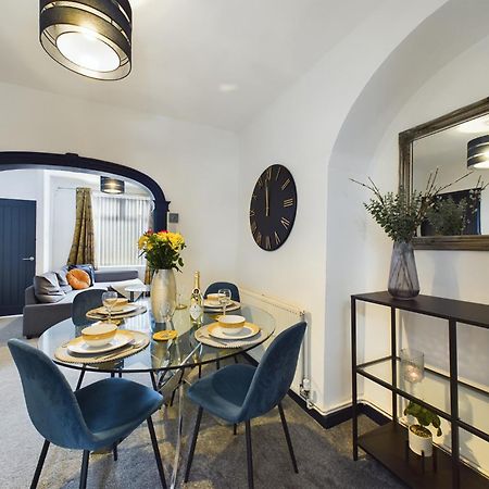 Charming Apartments - Cosy Retreat - Short Drive To City Centre - Free Parking Liverpool Eksteriør bilde
