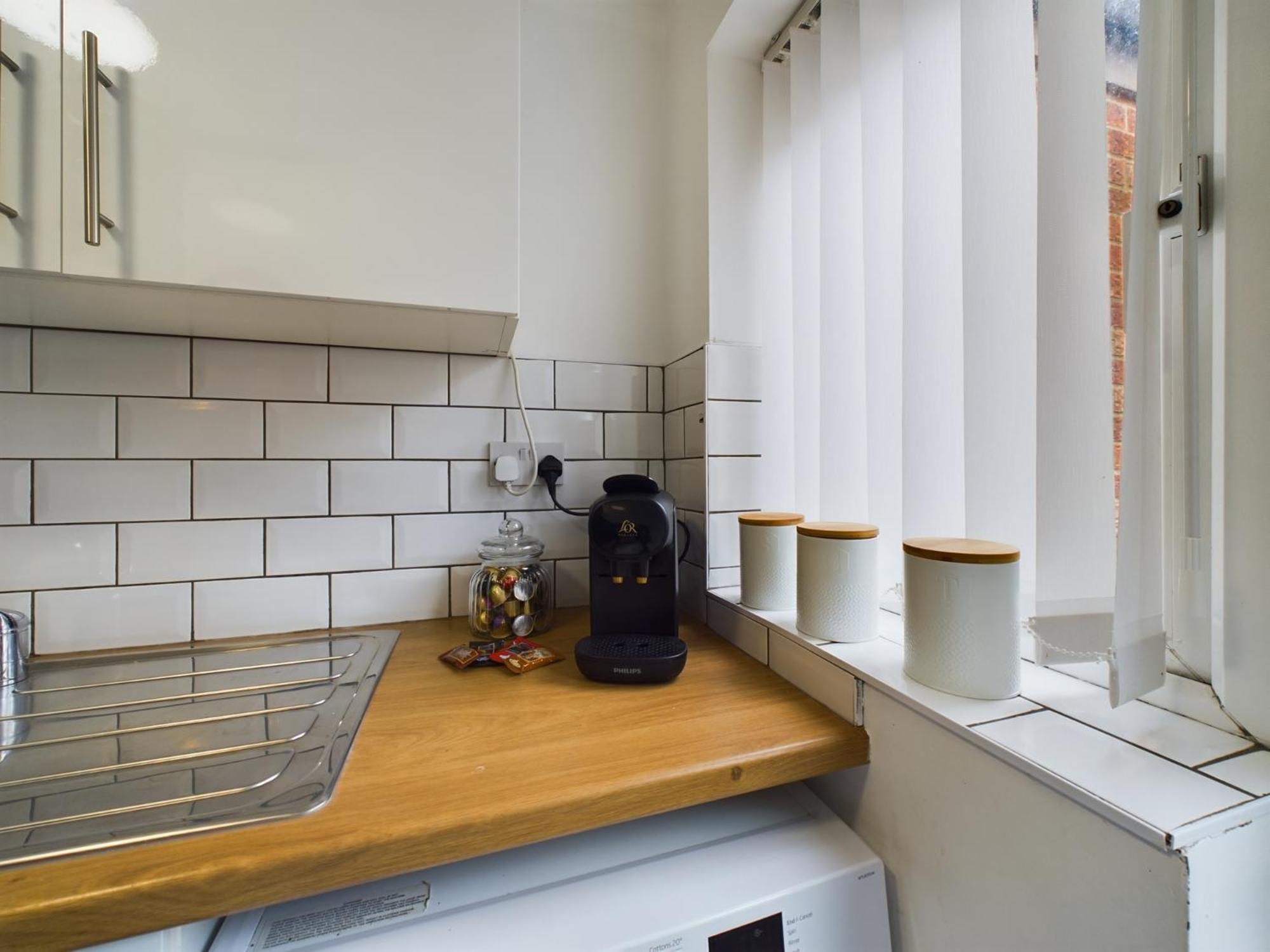 Charming Apartments - Cosy Retreat - Short Drive To City Centre - Free Parking Liverpool Eksteriør bilde